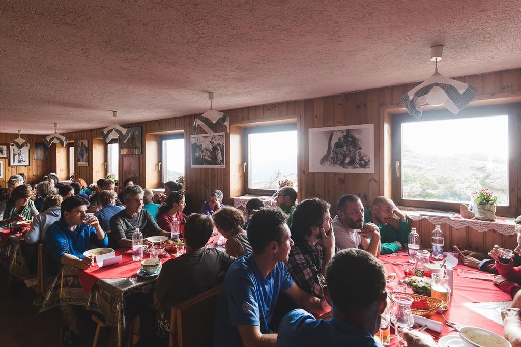 Rifugio Velo Della Madonna Hotel San Martino Di Castrozza Exterior photo